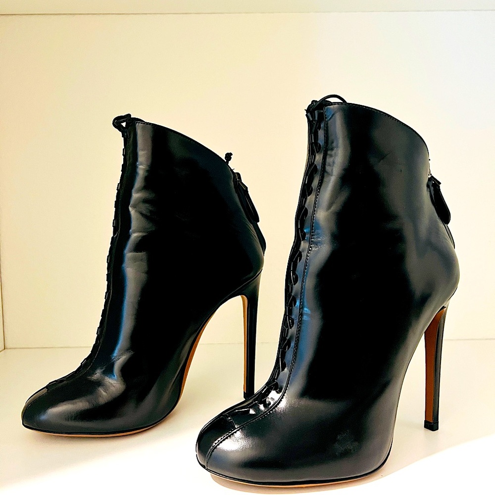Black leather Alaïa Boots